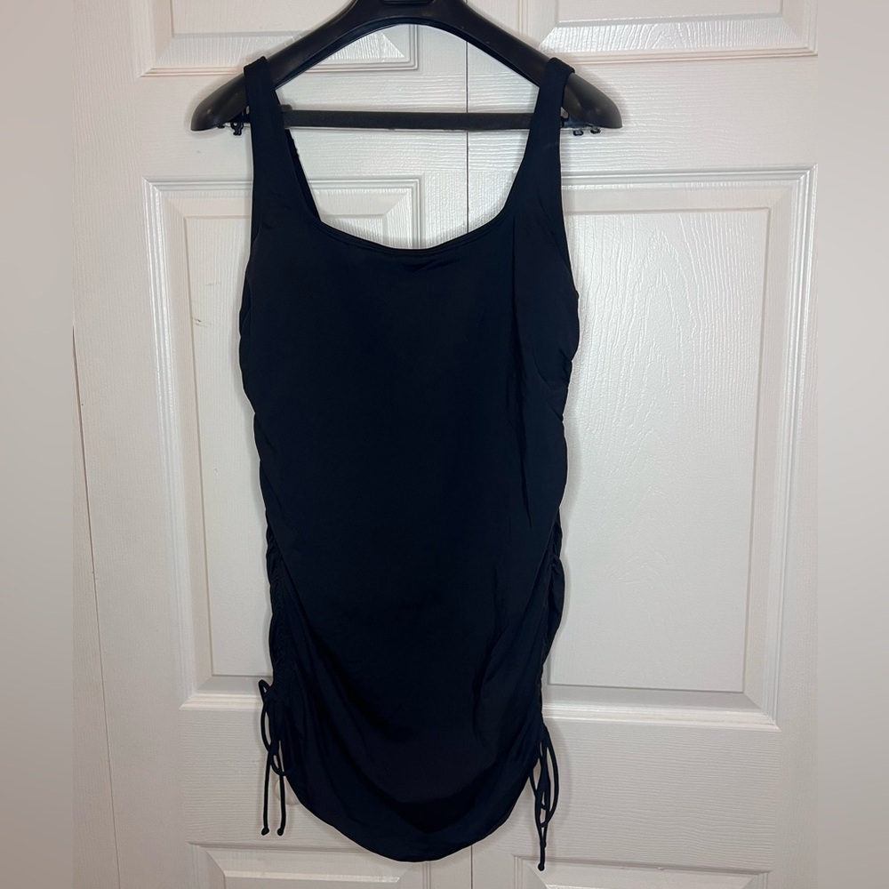 Lands' End Black Women's Swimsuit dress one piece sz 12 black NWOT